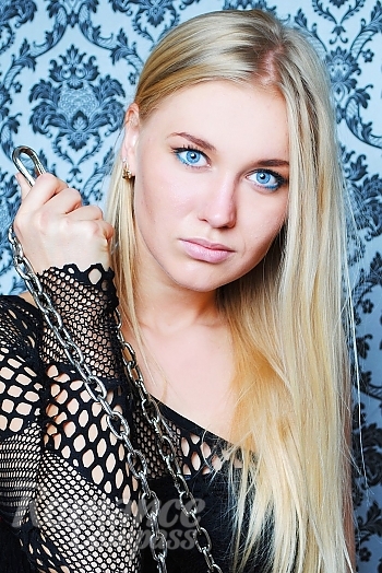 Ukrainian mail order bride Anastasia from Kiev with blonde hair and blue eye color - image 1