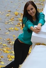 Ukrainian mail order bride Irina from Kiev with brunette hair and green eye color - image 5