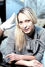 Ukrainian mail order bride Juliya from Nikolaev with blonde hair and green eye color - image 2