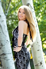 Ukrainian mail order bride Christina from Dnipro with blonde hair and green eye color - image 2