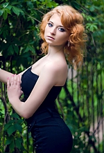 Ukrainian mail order bride Irina from Nikopol with auburn hair and blue eye color - image 2