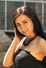 Ukrainian mail order bride Vladislava from Kherson with brunette hair and black eye color - image 4