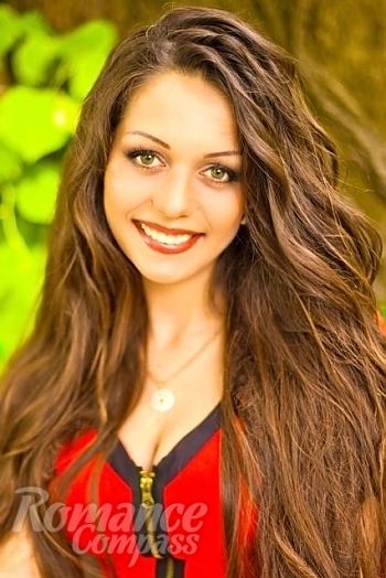 Ukrainian mail order bride Tatiyana from Odessa with light brown hair and green eye color - image 1