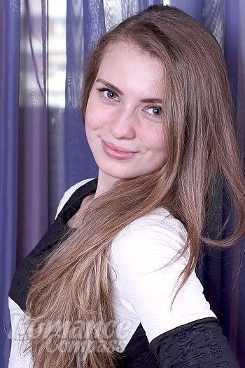 Ukrainian mail order bride Irina from Kharkov with blonde hair and grey eye color - image 1