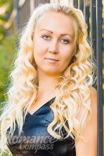 Ukrainian mail order bride Anastasia from Nikolaev with blonde hair and grey eye color - image 1