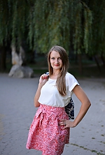 Ukrainian mail order bride Anna from Vinnitsa with light brown hair and green eye color - image 3