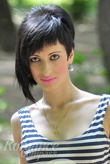 Ukrainian mail order bride Darya from Nikolaev with black hair and brown eye color - image 1