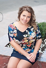 Ukrainian mail order bride Anastasia from Odessa with light brown hair and green eye color - image 5