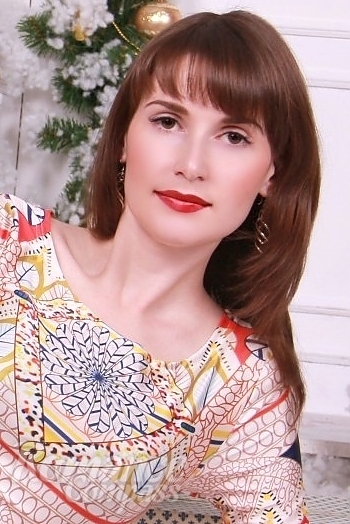 Ukrainian mail order bride Galina from Dnipro with light brown hair and brown eye color - image 1
