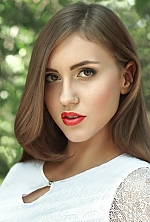 Ukrainian mail order bride Maria from Nikolaev with light brown hair and brown eye color - image 2