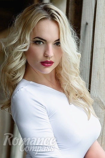 Ukrainian mail order bride Elena from Nikolaev with blonde hair and grey eye color - image 1