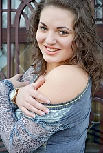 Ukrainian mail order bride Viktoria from Nikolaev with light brown hair and green eye color - image 4