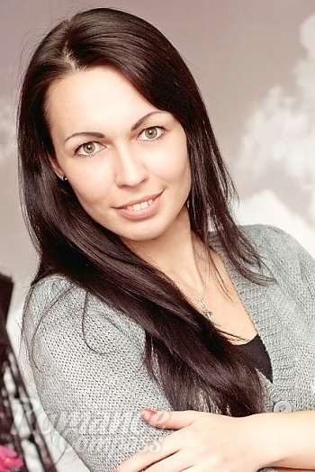 Ukrainian mail order bride Ann from Zaporozhye with brunette hair and green eye color - image 1