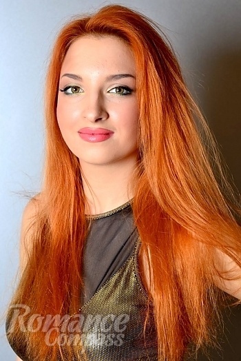 Ukrainian mail order bride Maria from Kharkov with red hair and hazel eye color - image 1