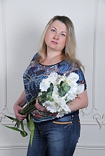 Ukrainian mail order bride Julia from Dnipro with light brown hair and brown eye color - image 4