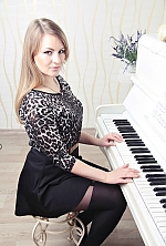 Ukrainian mail order bride Alina from Kiev with light brown hair and green eye color - image 7