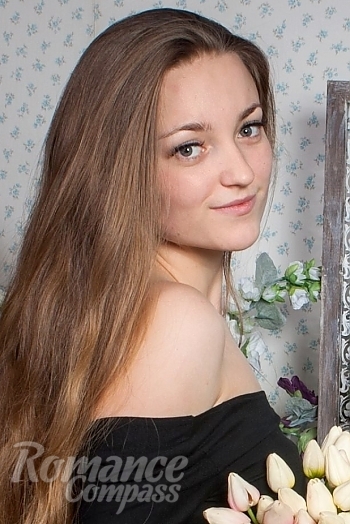 Ukrainian mail order bride Vladislava from Kiev with light brown hair and grey eye color - image 1