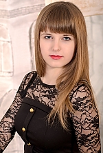 Ukrainian mail order bride Angela from Kherson with light brown hair and grey eye color - image 6