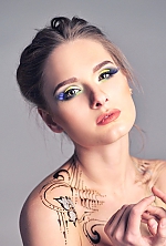 Ukrainian mail order bride Juliya from Kiev with blonde hair and green eye color - image 2