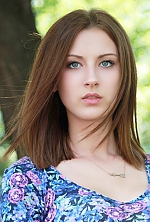 Ukrainian mail order bride Karinochka from Krivoj Rog with light brown hair and blue eye color - image 4