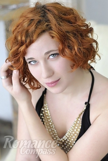 Ukrainian mail order bride Viktoriya from Nikolaev with red hair and green eye color - image 1