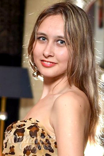 Ukrainian mail order bride Olga from mykolaiv with light brown hair and green eye color - image 1