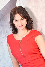 Ukrainian mail order bride Veronika from Chuguev with brunette hair and green eye color - image 5