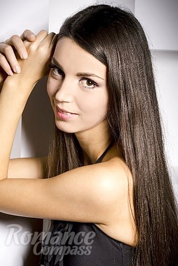 Ukrainian mail order bride Irina from Luhansk with brunette hair and brown eye color - image 1