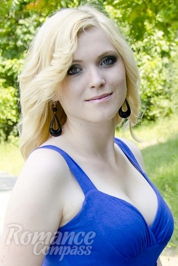 Ukrainian mail order bride Anastasia from Odessa with blonde hair and green eye color - image 1