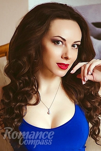 Ukrainian mail order bride Tatiana from Kiev with light brown hair and brown eye color - image 1