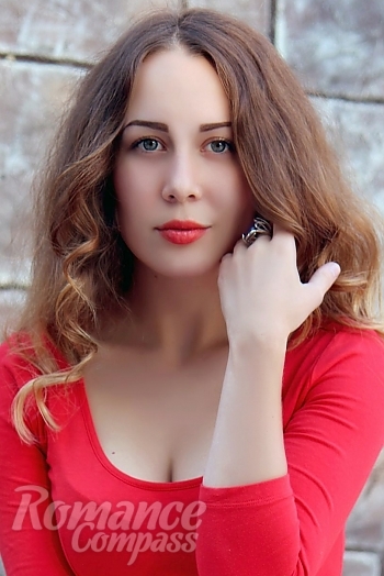 Ukrainian mail order bride Alina from Nikolaev with red hair and green eye color - image 1