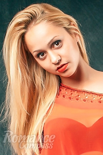 Ukrainian mail order bride Olga from Nikolaev with blonde hair and brown eye color - image 1