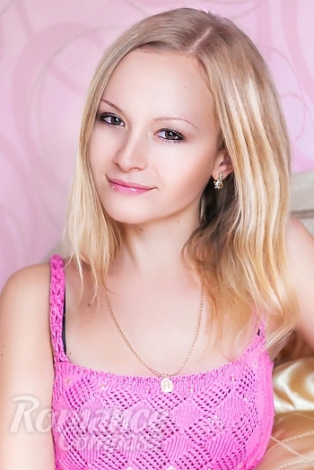 Ukrainian mail order bride Marina from lugansk with blonde hair and brown eye color - image 1