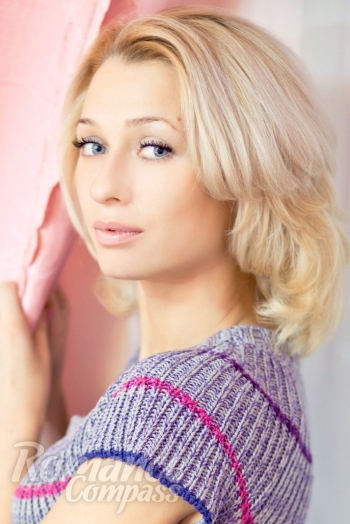 Ukrainian mail order bride Tatiana from Kropyvnytskyi with blonde hair and blue eye color - image 1