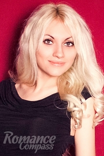 Ukrainian mail order bride Ol'ga from Odessa with blonde hair and green eye color - image 1