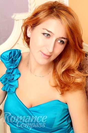 Ukrainian mail order bride Svetlana from Pavlograd with blonde hair and green eye color - image 1