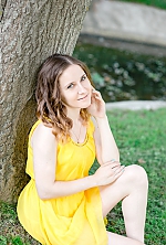 Ukrainian mail order bride Yuliya from Cherkassy with light brown hair and green eye color - image 2