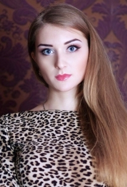 Alina, 31 y.o. from Debalcevo, Ukraine