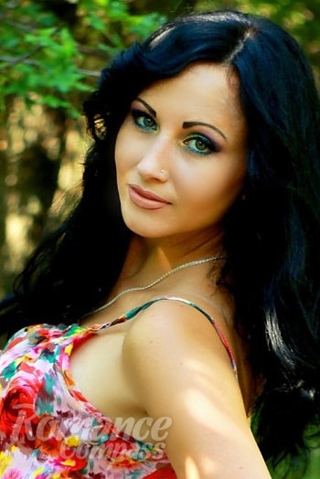 Ukrainian mail order bride Lilija from Nikolaev with black hair and green eye color - image 1