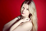 Ukrainian mail order bride Daria from Nikopol with blonde hair and green eye color - image 2