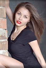 Ukrainian mail order bride Alesia from Odessa with brunette hair and green eye color - image 2