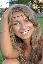 Ukrainian mail order bride Anna from Alchevsk with light brown hair and green eye color - image 4