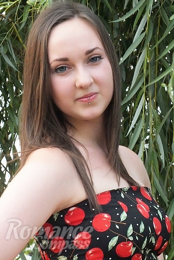 Ukrainian mail order bride Natalia from Zaporozhye with light brown hair and blue eye color - image 1