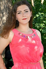 Ukrainian mail order bride Yuliya from Sumy with light brown hair and brown eye color - image 4