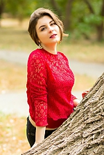 Ukrainian mail order bride Marina from Nikolaev with brunette hair and green eye color - image 3
