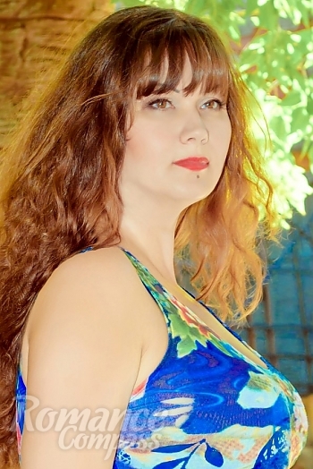 Ukrainian mail order bride Tatyana from Nikolaev with brunette hair and brown eye color - image 1