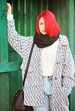 Ukrainian mail order bride Alyna from Kiev with red hair and green eye color - image 3