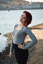Ukrainian mail order bride Alyna from Kiev with red hair and green eye color - image 2