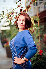 Ukrainian mail order bride Elena from Dnipro with auburn hair and grey eye color - image 2