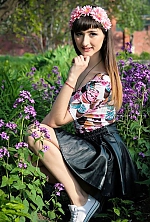 Ukrainian mail order bride Alesya from Kharkov with brunette hair and brown eye color - image 4